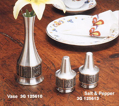 Konge-Tinn Vase / Salt and Pepper Shakers